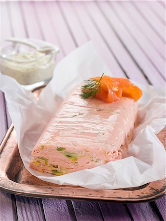 fish terrine - Smoked salmon terrine Foto de stock - Sin royalties Premium, Código: 652-03804045