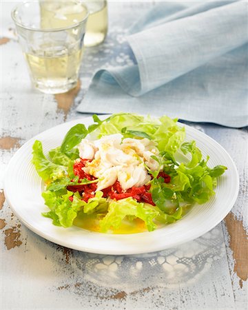 simsearch:652-03634530,k - Salt-cod,red pepper and lettuce salad Foto de stock - Sin royalties Premium, Código: 652-03804066