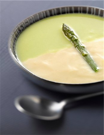 Cream of white and green asparagus Stock Photo - Premium Royalty-Free, Code: 652-03804444