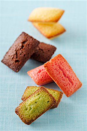 simsearch:652-03804659,k - Selection of different flavored Financiers Stock Photo - Premium Royalty-Free, Code: 652-03804494