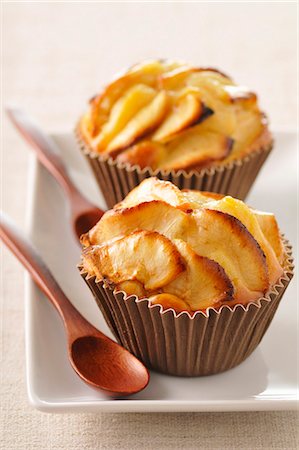 dessert apple slices - Two apple muffins Stock Photo - Premium Royalty-Free, Code: 652-03804540