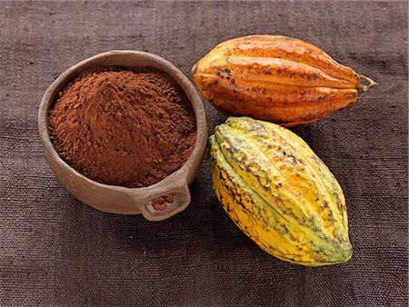 Cocoa beans and powder Foto de stock - Sin royalties Premium, Código: 652-03804804