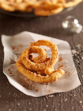 fritter - Beignets de Saint-Nicolas Photographie de stock - Premium Libres de Droits, Code: 652-03804835