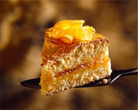 simsearch:652-03800172,k - Gâteau à l'orange Photographie de stock - Premium Libres de Droits, Code: 652-03800009