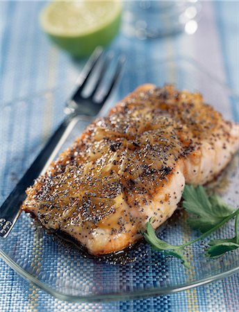 simsearch:652-03803045,k - Pan-fried salmon with lime and poppy seeds Fotografie stock - Premium Royalty-Free, Codice: 652-03800327