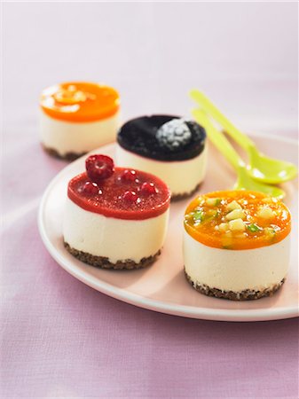 simsearch:652-06818919,k - cheesecakes Foto de stock - Sin royalties Premium, Código: 652-03800376