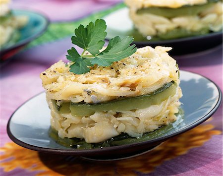 simsearch:825-03627943,k - Courgette and salted cod parmentier Foto de stock - Sin royalties Premium, Código: 652-03800443