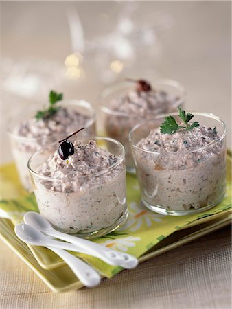 simsearch:652-03633514,k - Tuna mousse Stock Photo - Premium Royalty-Free, Code: 652-03800595