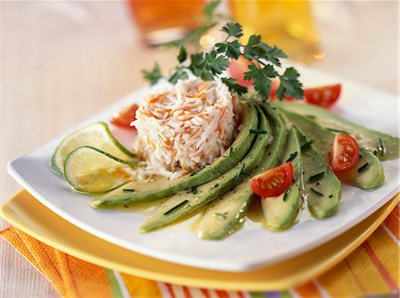 Carpaccio de surimi crabe tartare et avocat Photographie de stock - Premium Libres de Droits, Code: 652-03800596