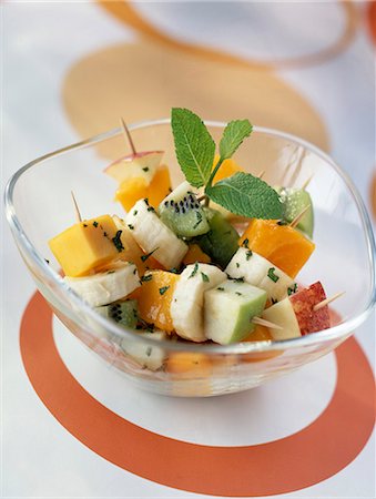 simsearch:652-03804341,k - Fruit salad Foto de stock - Sin royalties Premium, Código: 652-03800776