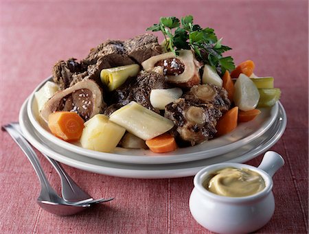 Pot-au-feu Stock Photo - Premium Royalty-Free, Code: 652-03800836