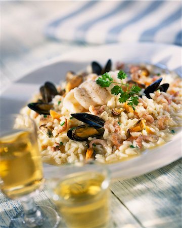 Sole and mussel risotto Stock Photo - Premium Royalty-Free, Code: 652-03801202