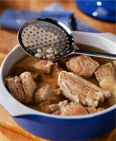 simsearch:652-03801235,k - Making the gravy with the meat stock Stock Photo - Premium Royalty-Free, Code: 652-03801233