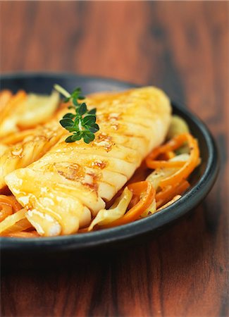 simsearch:652-03634745,k - Fish caramelized with maple syrup and orange peppers Foto de stock - Sin royalties Premium, Código: 652-03801770