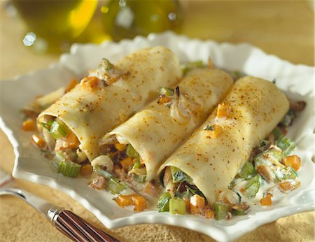 Vegetable Cannellonis Foto de stock - Sin royalties Premium, Código: 652-03801982