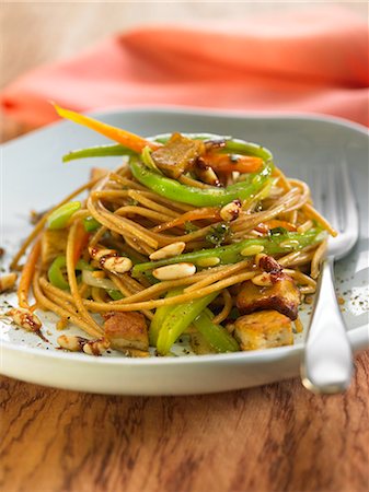 simsearch:652-03803537,k - Noddles with tofu and vegetables sauté Stock Photo - Premium Royalty-Free, Code: 652-03802191
