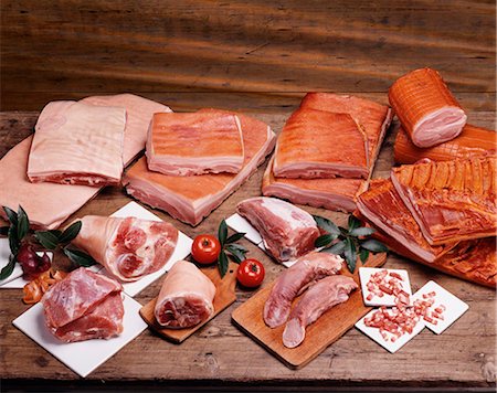 Selection of pieces of raw pork Foto de stock - Sin royalties Premium, Código: 652-03802313