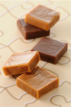 Gesalzene Butter fudge Stockbilder - Premium RF Lizenzfrei, Bildnummer: 652-03802439