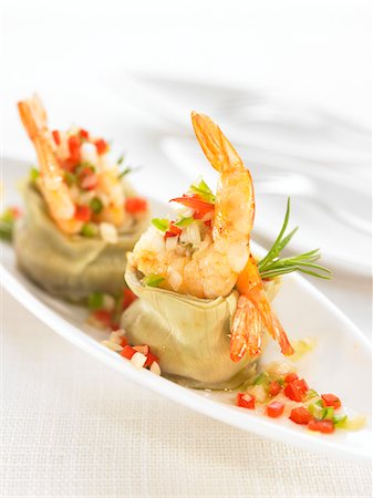 Artichoke hearts with shrimps and diced peppers Stock Photo - Premium Royalty-Free, Code: 652-03802750