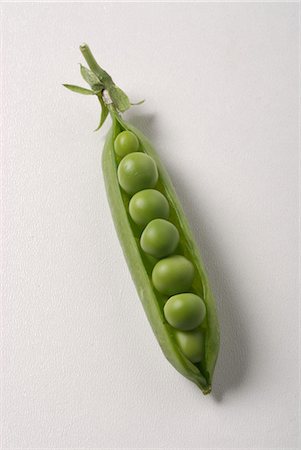 pod peas - Peas in their pod Stock Photo - Premium Royalty-Free, Code: 652-03802897