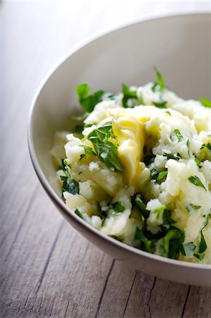 püree - Mashed potatoes with parsley Foto de stock - Sin royalties Premium, Código: 652-03802905