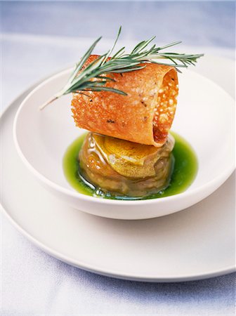 Roast green apple and almond tuile biscuit Stock Photo - Premium Royalty-Free, Code: 652-03803082