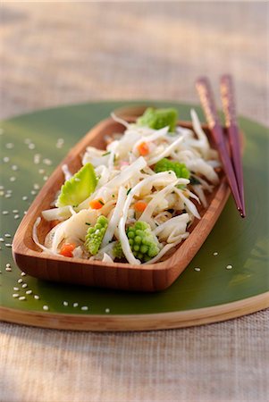 simsearch:652-03804677,k - Two cabbage Asian salad Stock Photo - Premium Royalty-Free, Code: 652-03803180