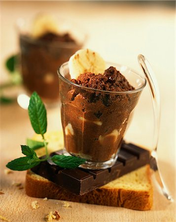 Spicy chocolate and banana mousse Stock Photo - Premium Royalty-Free, Code: 652-03803309