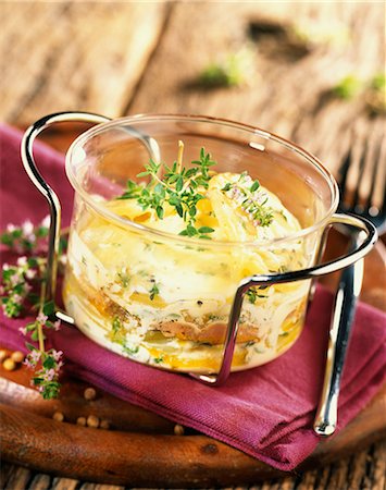 simsearch:652-03802997,k - Coodled eggs with foie gras Stock Photo - Premium Royalty-Free, Code: 652-03803311