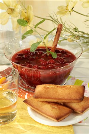 port wine - Cherry and Port soup with Financiers Stock Photo - Premium Royalty-Free, Code: 652-03803436