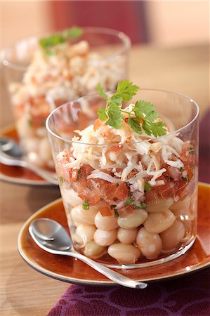 simsearch:652-03802922,k - Paimpol haricot bean and crab meat verrine Foto de stock - Sin royalties Premium, Código: 652-03803461