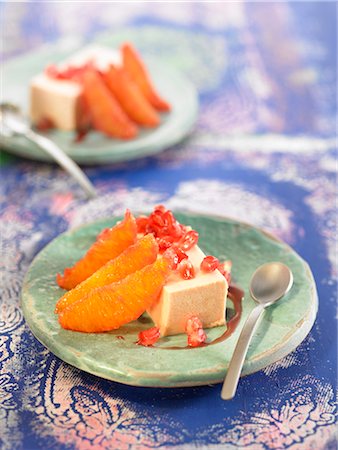 simsearch:652-03802994,k - Blood orange and pomegranate dessert Stock Photo - Premium Royalty-Free, Code: 652-03803524