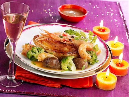 Sauteed guinea-fowl with Dublin Bay prawns Stock Photo - Premium Royalty-Free, Code: 652-03803913