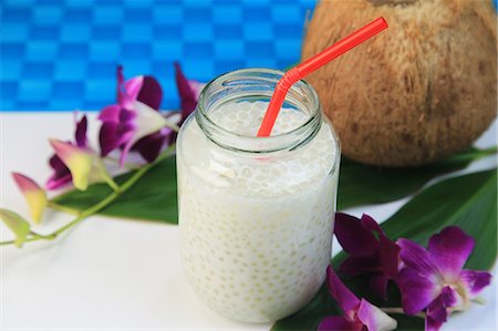 Coconut milk with tapioca Photographie de stock - Premium Libres de Droits, Code: 669-08645221