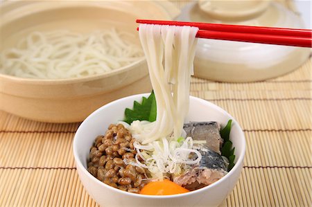 simsearch:670-03709723,k - Udon noodles Foto de stock - Sin royalties Premium, Código: 669-08914572
