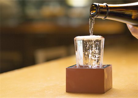 sake - Saké japonais Photographie de stock - Premium Libres de Droits, Code: 669-02107054