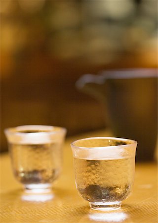 sake - Saké japonais Photographie de stock - Premium Libres de Droits, Code: 669-02107076