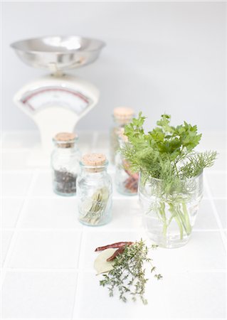 Spices and herbs Stock Photo - Premium Royalty-Free, Code: 670-04249365