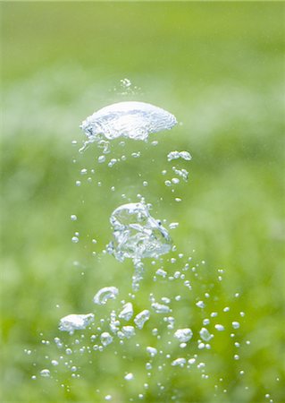earth - Bubbles Stock Photo - Premium Royalty-Free, Code: 670-04249654