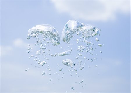Blue sky and bubbles Stock Photo - Premium Royalty-Free, Code: 670-04249653