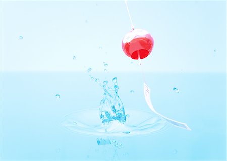 simsearch:670-04249663,k - Splash de bell et de l'eau de vent Photographie de stock - Premium Libres de Droits, Code: 670-04249691