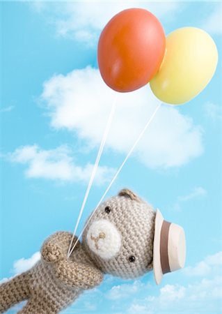 Gestrickte ausgestopfter Bär Spielzeug Betrieb Ballons Stockbilder - Premium RF Lizenzfrei, Bildnummer: 670-05652487