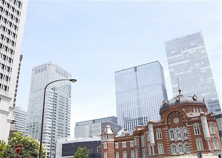 Gare de Tokyo Photographie de stock - Premium Libres de Droits, Code: 670-06450420