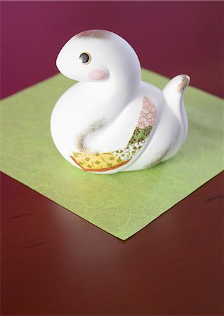 simsearch:670-06450168,k - Snake ornament Foto de stock - Sin royalties Premium, Código: 670-06450660
