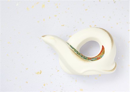 simsearch:670-06450168,k - Snake ornament Foto de stock - Sin royalties Premium, Código: 670-06450852