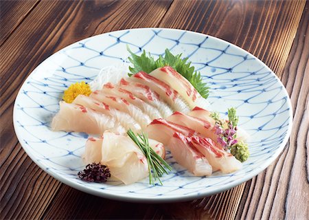 simsearch:670-02109950,k - Sashimi dorade Photographie de stock - Premium Libres de Droits, Code: 670-02109969