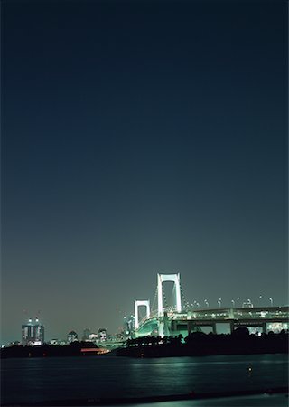 simsearch:855-02987020,k - Night view and Rainbow bridge Foto de stock - Sin royalties Premium, Código: 670-02115222