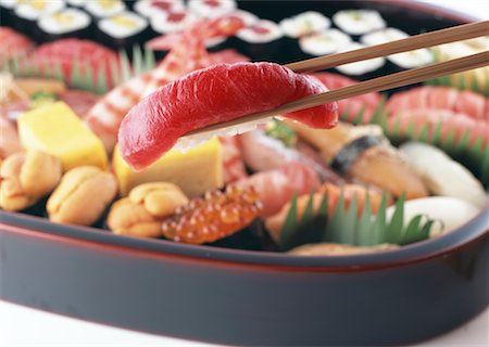 simsearch:670-02109950,k - Cataring assortiment sushi Photographie de stock - Premium Libres de Droits, Code: 670-02110004