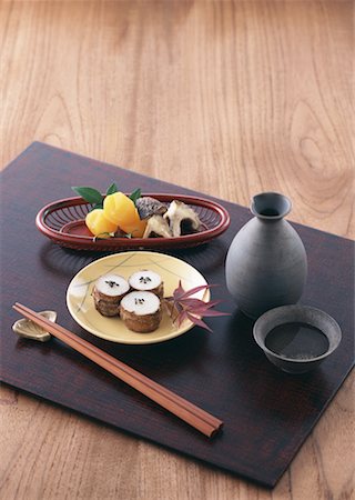 simsearch:670-03709252,k - Image of Japanese appertizer and sake Foto de stock - Sin royalties Premium, Código: 670-02110044