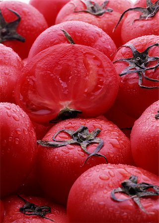 simsearch:670-02109950,k - Tomate Photographie de stock - Premium Libres de Droits, Code: 670-02110987